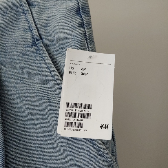 NWT H&M Light Blue High Rise Jean Shorts Pleats 6 Petite - Picture 7 of 12